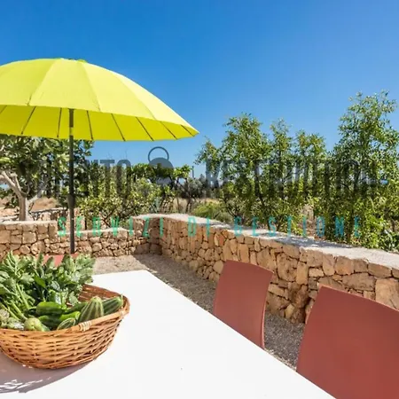 Nyaraló I Trulli Di Nonno Tore Racale
